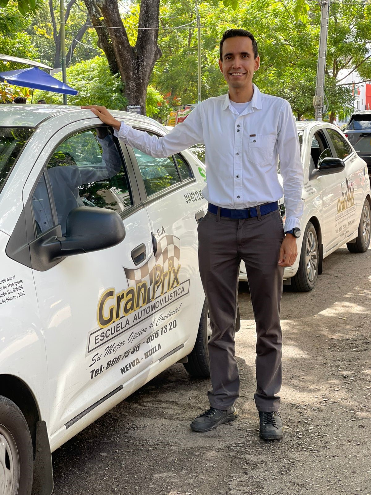 ANDRES DAVID NARVAEZ gran prix neiva escuela automovilistica de conduccion enseñanza